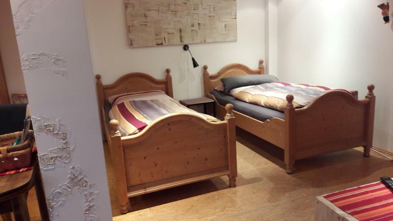 Zimmer In Kettwig Essen Esterno foto